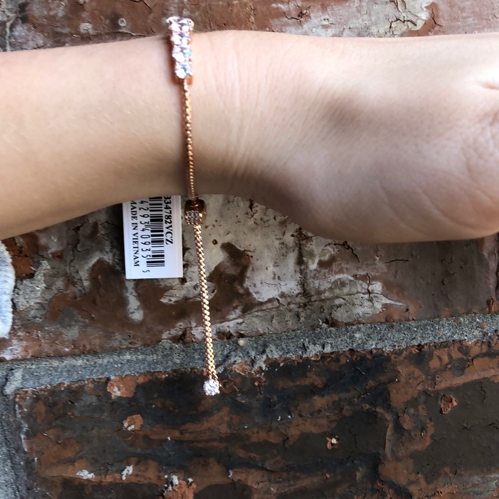 Gold diamond adjustable bracelet